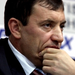 Алексей Петров