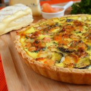 Киш с пушена сьомга и скариди
