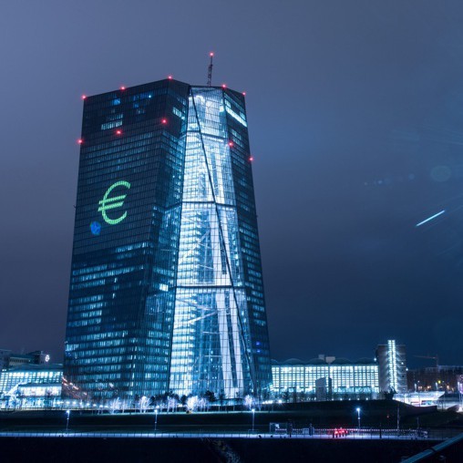 Ecb Spira Banknotite Ot 500 Evro Dnes Dir Bg