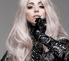 Лейди Гага със своя „Зловеща семейна история”